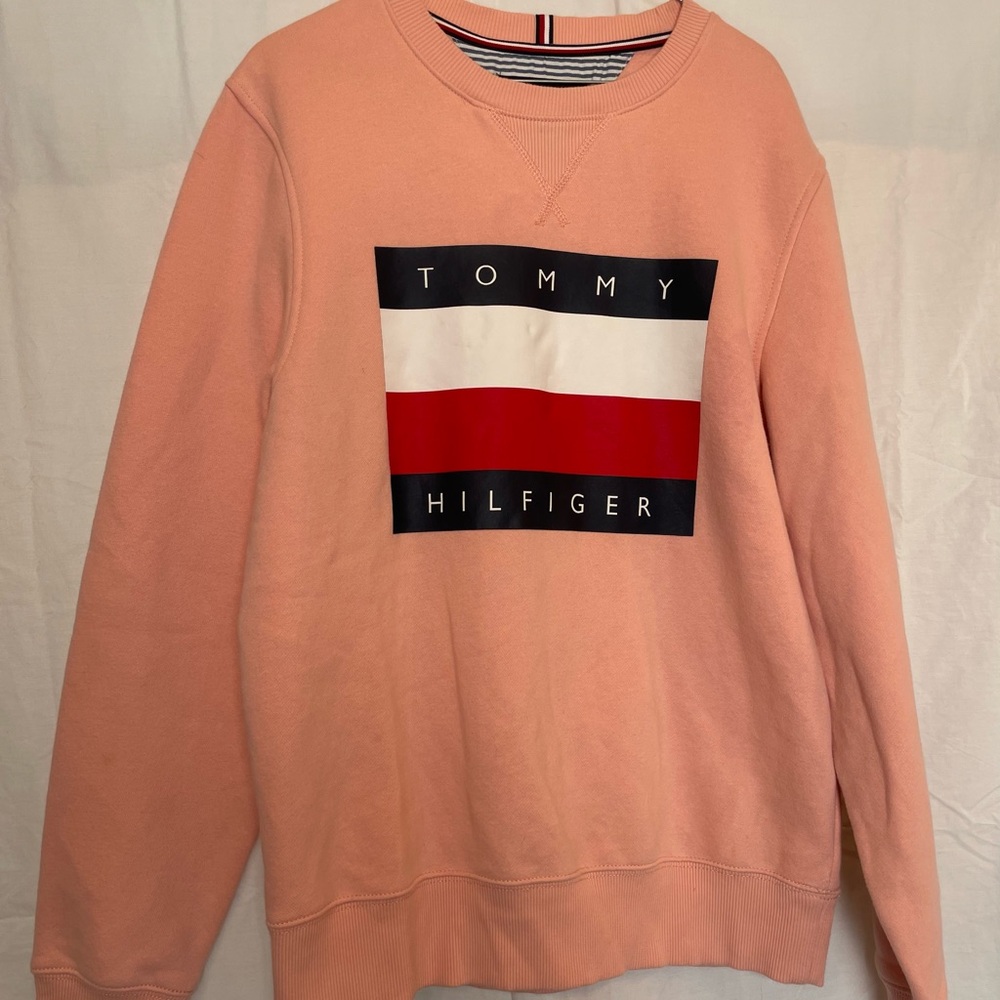 Tommy Hilfiger Peach crewneck sweatshirt iconic flag logo, Size S Fits Like XS